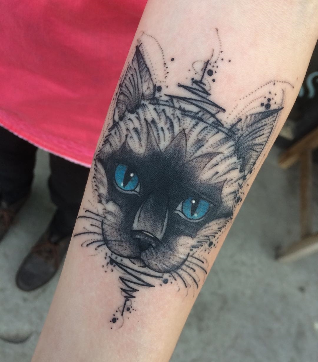 小臂写实猫咪纹身图案